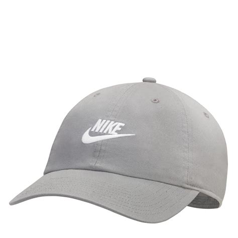 Nike Women's Sportswear Heritage 86 Futura Washed Hat